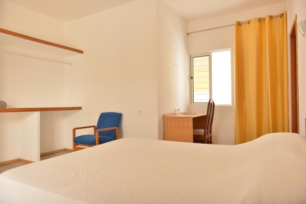 Residencial Che Guevara Bed & Breakfast Mindelo Kültér fotó
