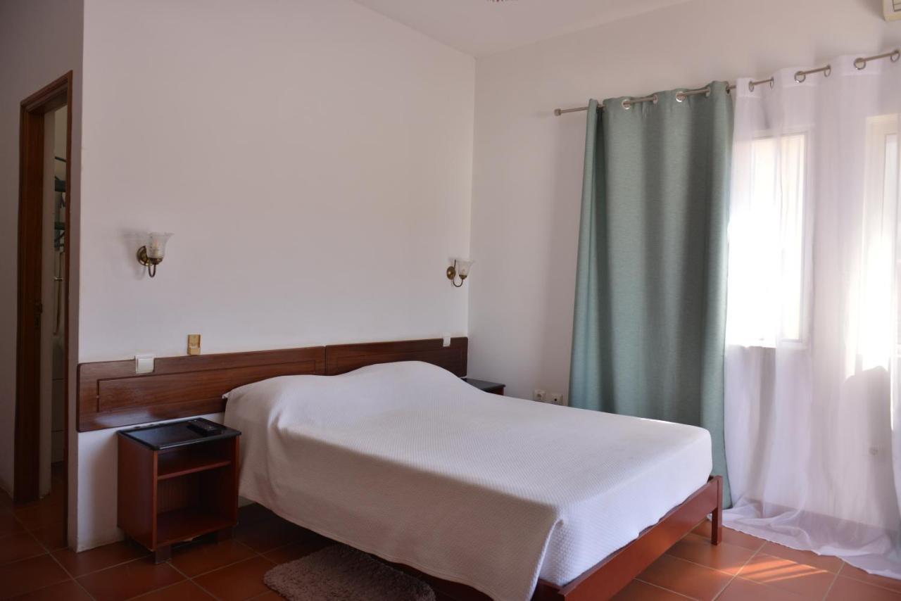 Residencial Che Guevara Bed & Breakfast Mindelo Kültér fotó
