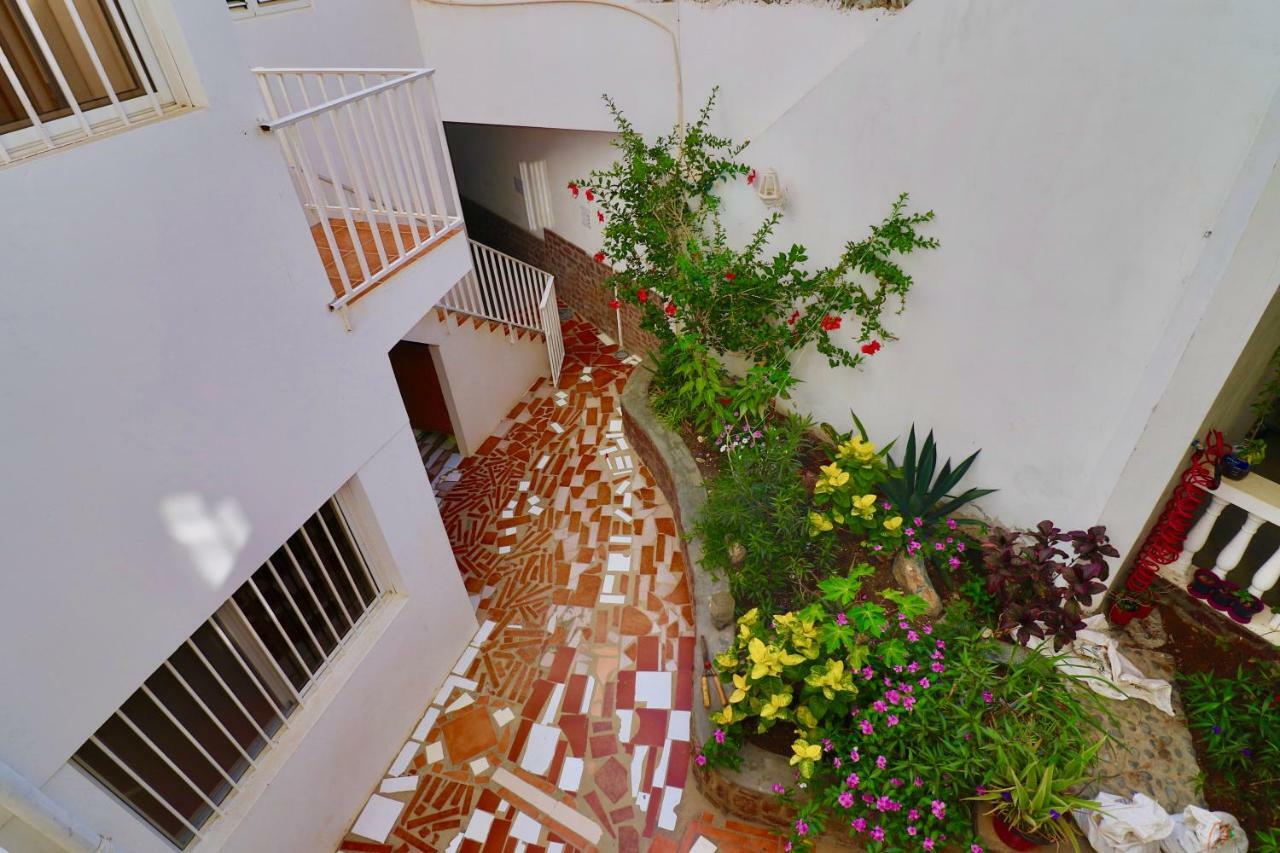 Residencial Che Guevara Bed & Breakfast Mindelo Kültér fotó